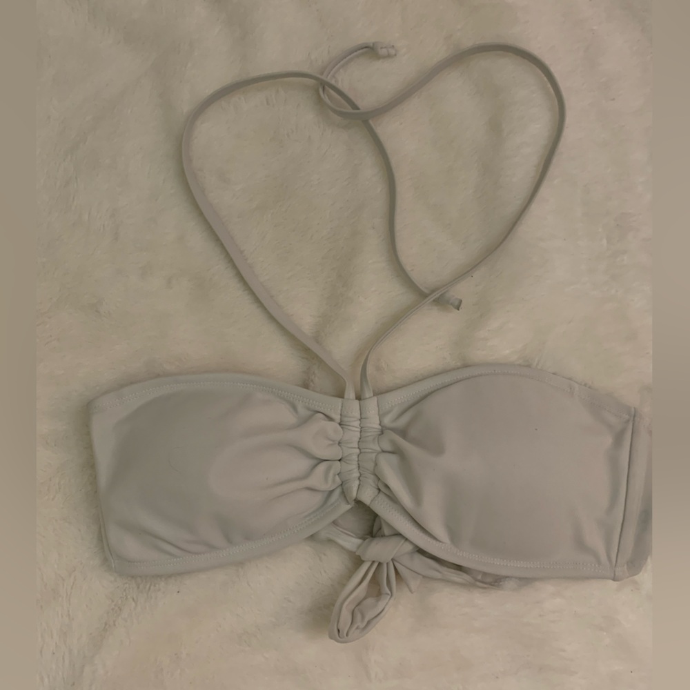 WHITE HALTER/CROSS BIKINI TOP